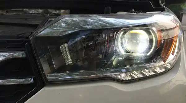 Advantages and History of LED Headlight Bulbs